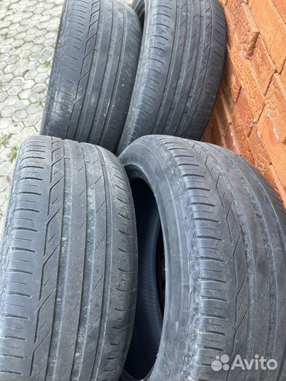 Bridgestone Turanza T001 225/50 R17