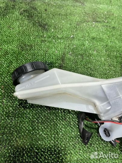 Цилиндр тормозной главный Nissan Qashqai 1 (J10) 2