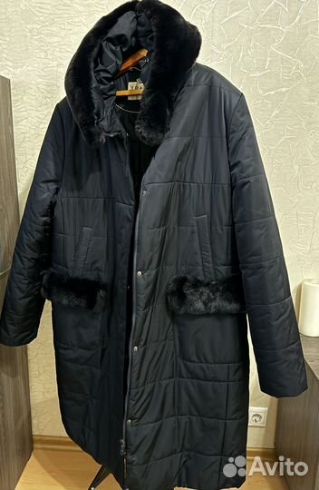 Пуховик женский длинный с капюшоном