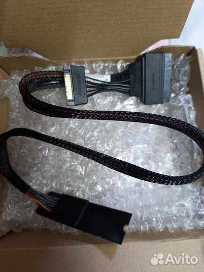 Переходник Amphenol M.2 nvme M-Key на U.2 SFF-8639