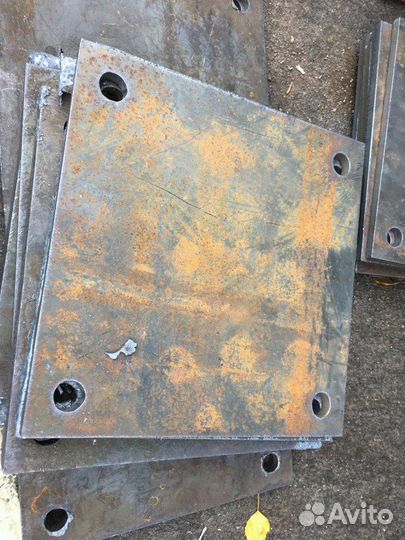 Закладная пластина 300х300х5