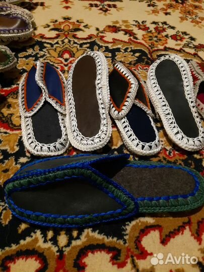 Тапочки и следки(вязаные тапочки)