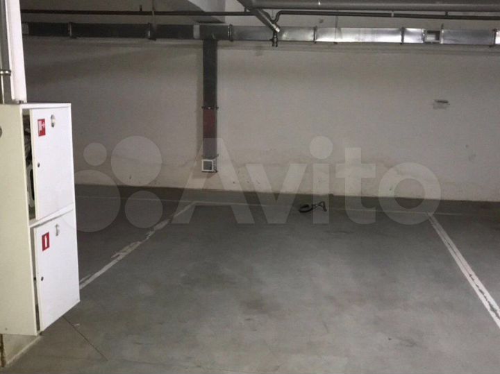 Машиноместо, 18 м²