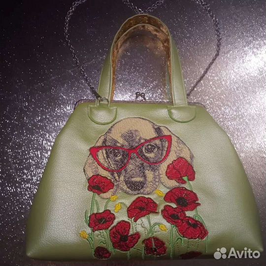 Сумка с вышивкой