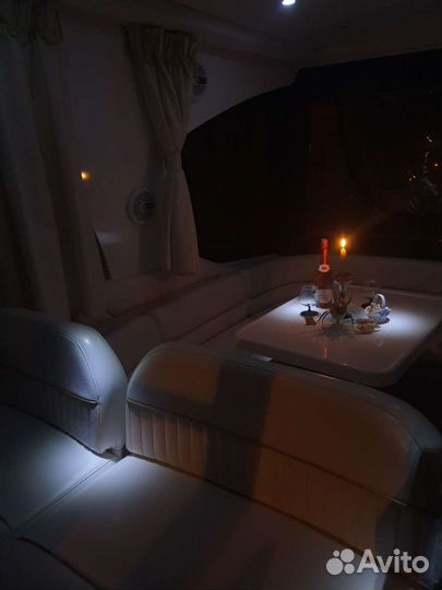 Аренда яхты, прогулки на яхте, круизном катере