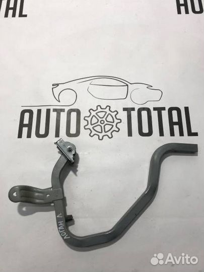 Петля крышки багажника левая Renault Logan K7J710