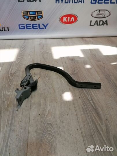 Петля крышки багажника Hyundai solaris Прав