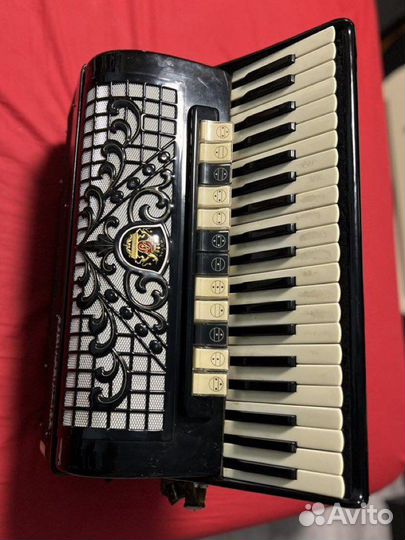 Аккордеон Royal Standard