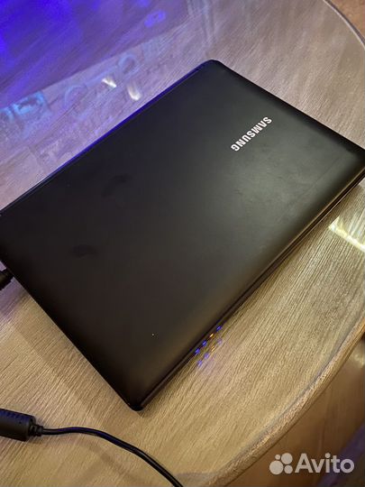 Ноутбук Samsung NP-N145
