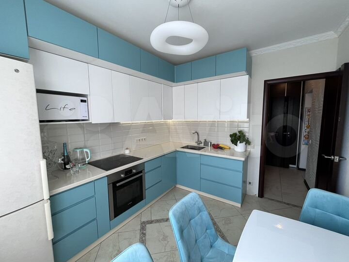 2-к. квартира, 54,4 м², 3/10 эт.