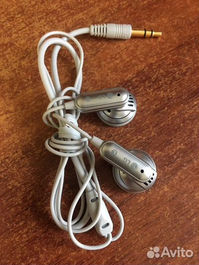 Наушники LG