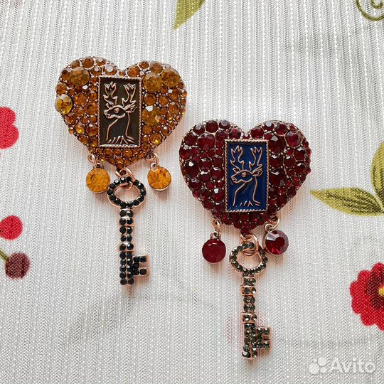 Брошь сердце ключ олень