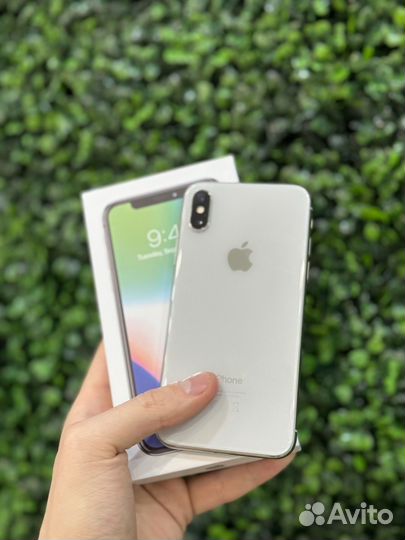 iPhone X, 64 ГБ