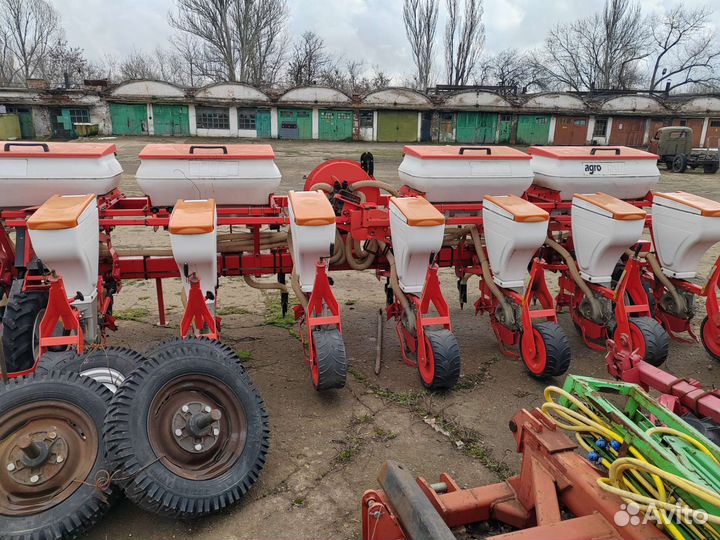 Сеялка Agromaster Planter D8, 2012