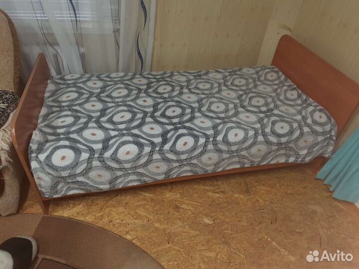 Кровать односпальная с матрасом бу