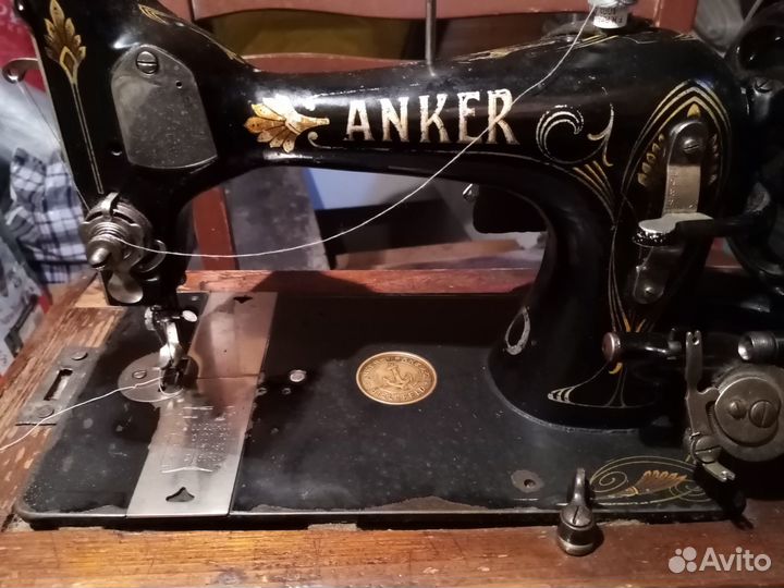 Антикварная швейная машинка Anker Werke