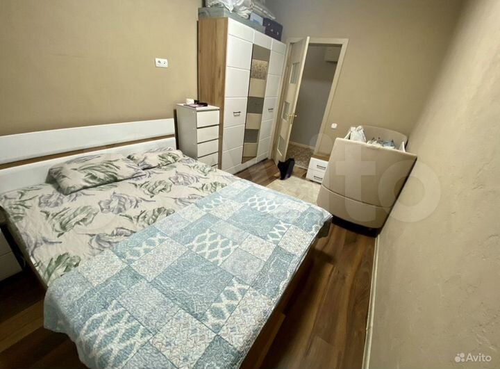 2-к. квартира, 57 м², 1/9 эт.