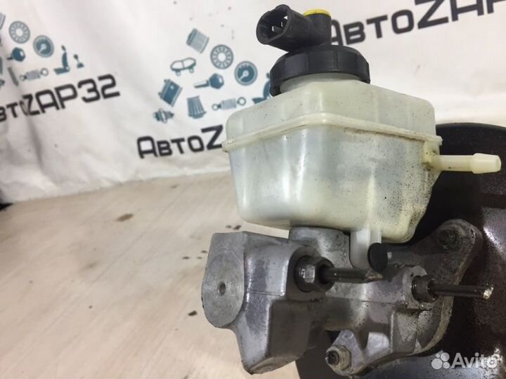 Главный тормозной цилиндр Лада Ларгус K4M 2014