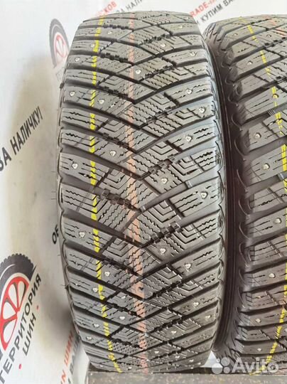 Kumho Crugen HP91 215/65 R17 99T