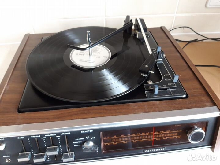 Виниловый проигрыватель Panasonic
