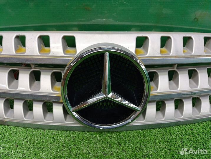 Решетка радиатора Mercedes-Benz Ml W163 OM612.963