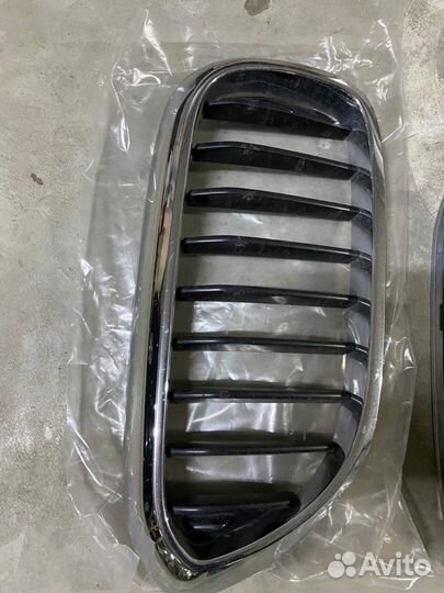 Ноздря оригинал бмв 520-550