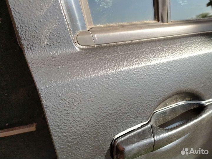 Задняя правая дверь mitsubishi galant 9