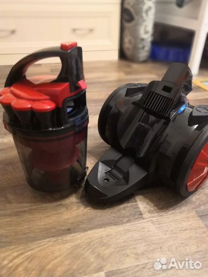 Пылесос Centek CT-2531