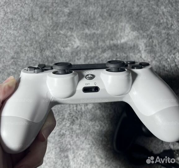 Геймпады на PlayStation 4