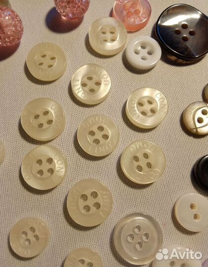 Пуговицы