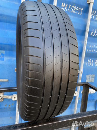 Bridgestone Turanza T005 235/60 R16 104H