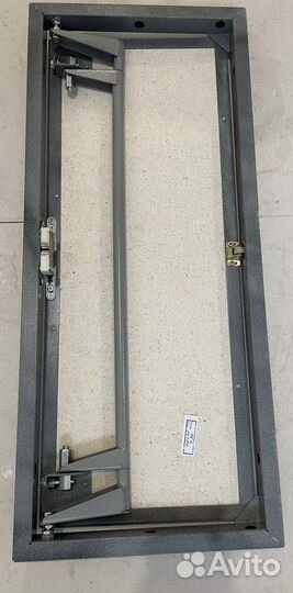 Ревизионный люк нажимной 30х70