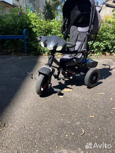 Детский велосипед с родительской ручкой