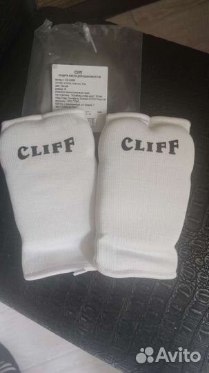 Перчатки для единоборств