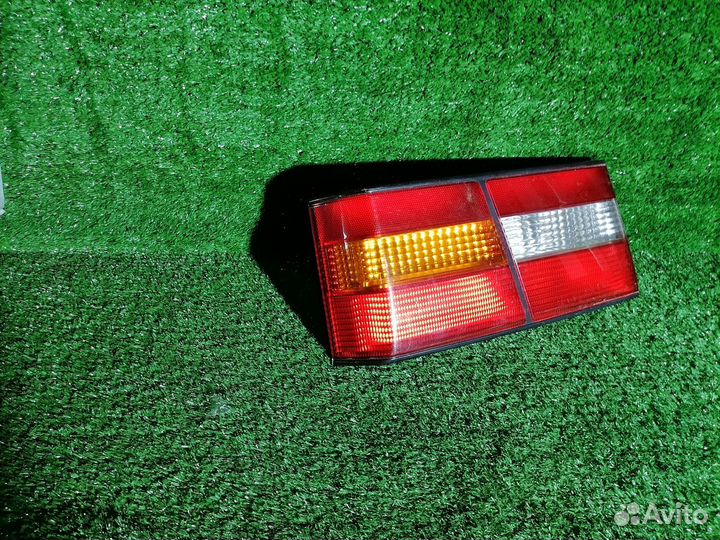 Фонарь (стоп сигнал) левый 33-25 Toyota Windom MCV