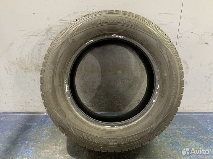 Dunlop Winter Maxx WM01 215/65 R16 98Q