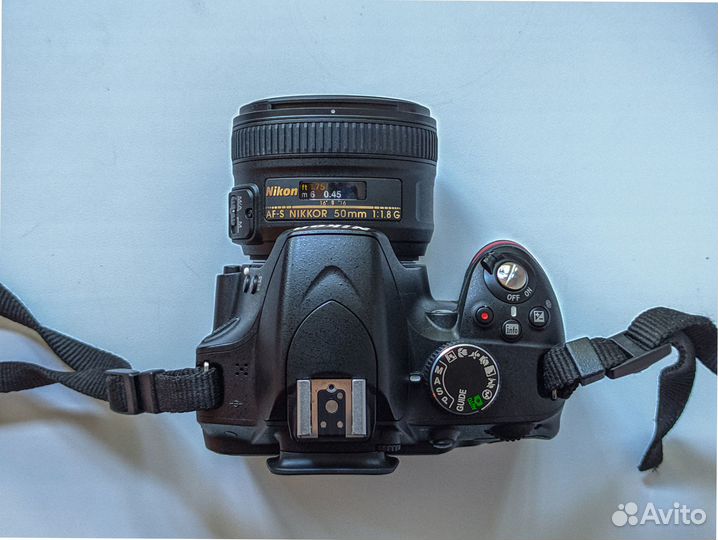 Зеркальный фотоаппарат Nikon D3200 + 50mm 1.8G