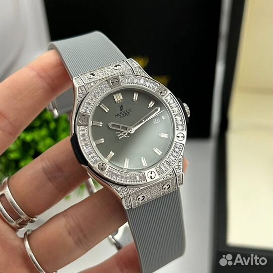 Женские часы Hublot