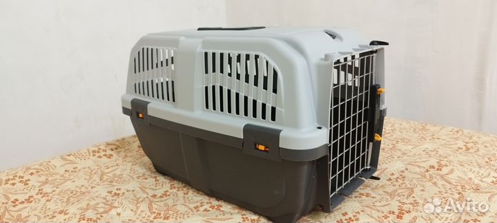 Переноска для животных пластиковая