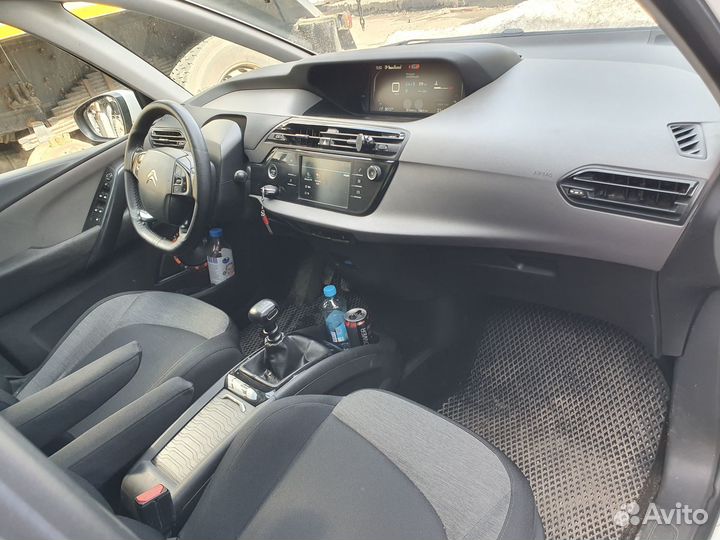Citroen Grand C4 Picasso 1.6 МТ, 2018, 360 000 км