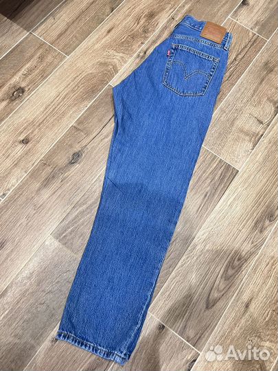 Женские джинсы levis 501