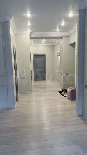 3-к. квартира, 123,3 м², 1/3 эт.