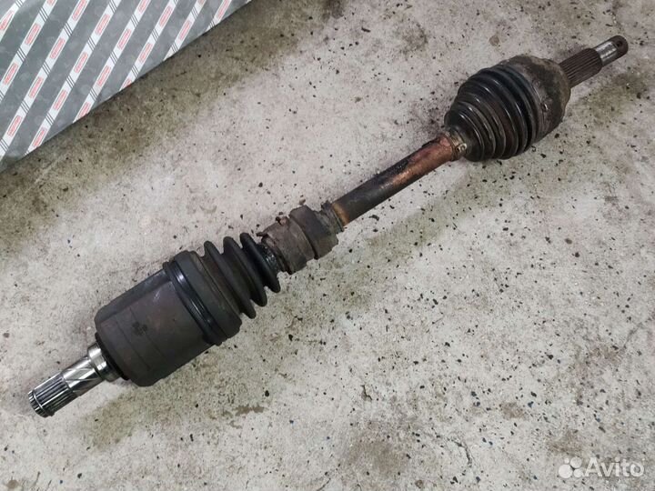 Привод (полуось) nissan qashqai левый
