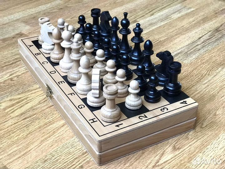 Шахматы в коробке