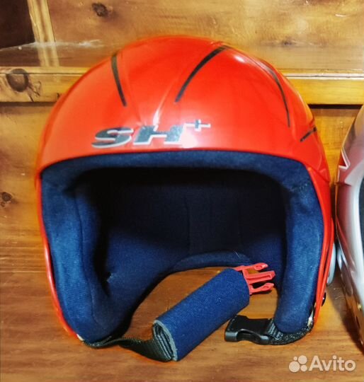 Горнолыжные очки и шлем для ребёнка-подростка