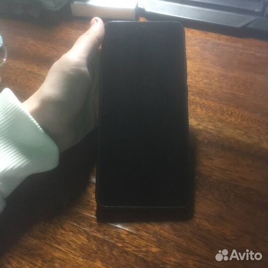 HONOR 10, 4/128 ГБ