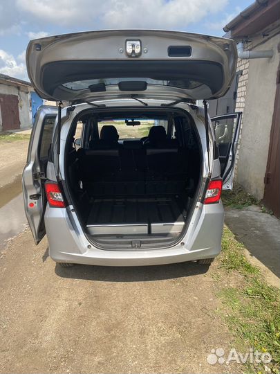 Honda Freed, 2015