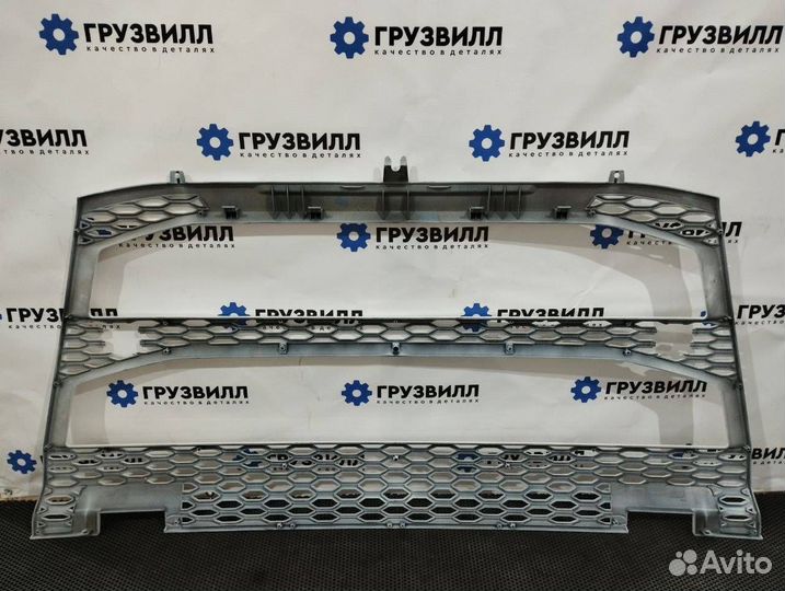 Решетка в бампер Volvo FH5 84235709
