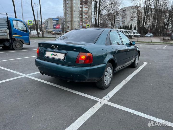 Audi A4 1.8 МТ, 1994, 200 000 км