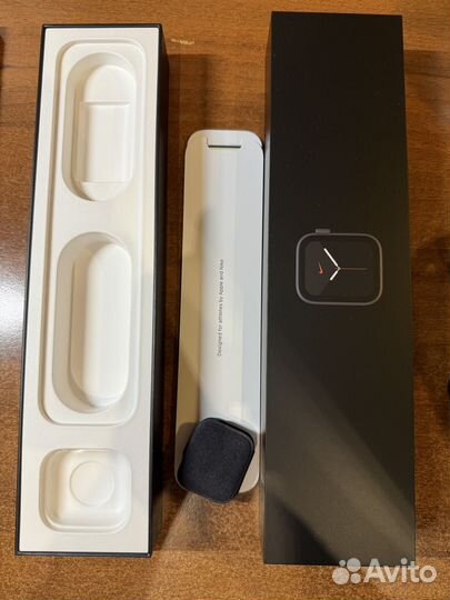 Часы apple watch 5 40 mm nike